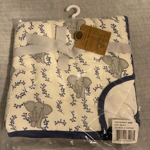 Touched by Nature organic cotton Muslin tranquility blanket - Elephant